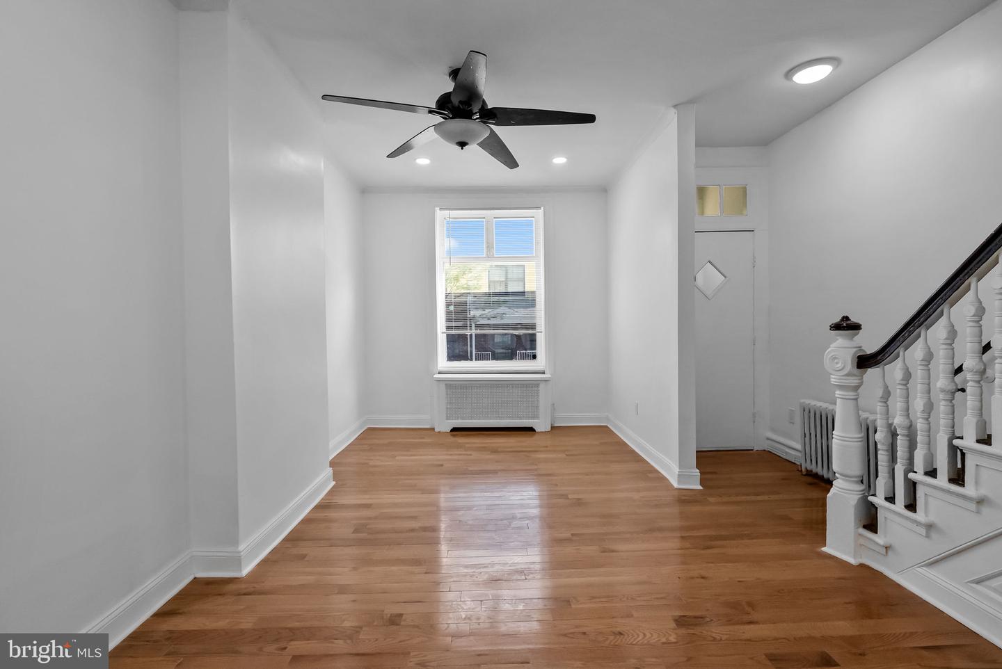 2024 W Berks St Property Photo 4