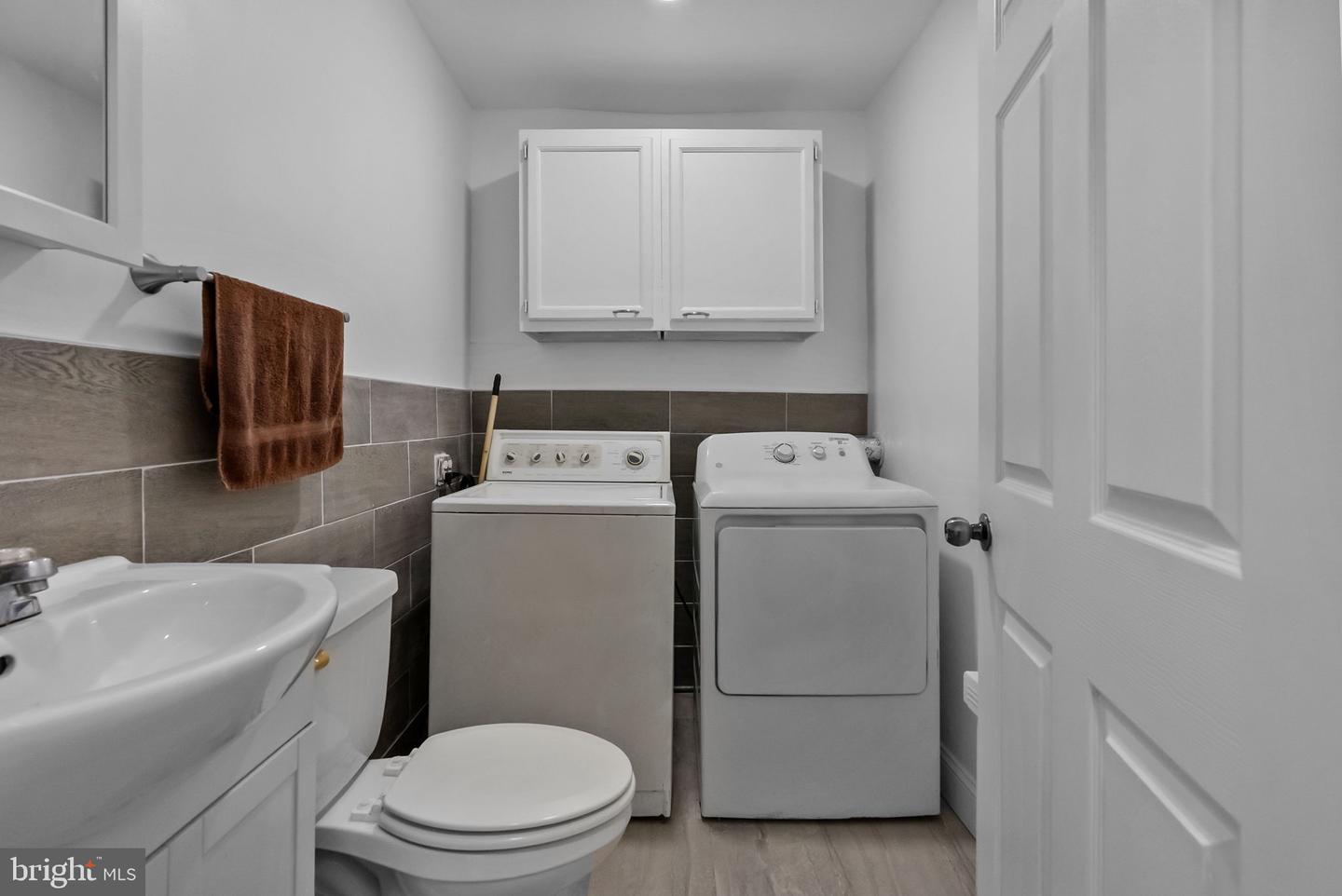 2024 W Berks St Property Photo 10