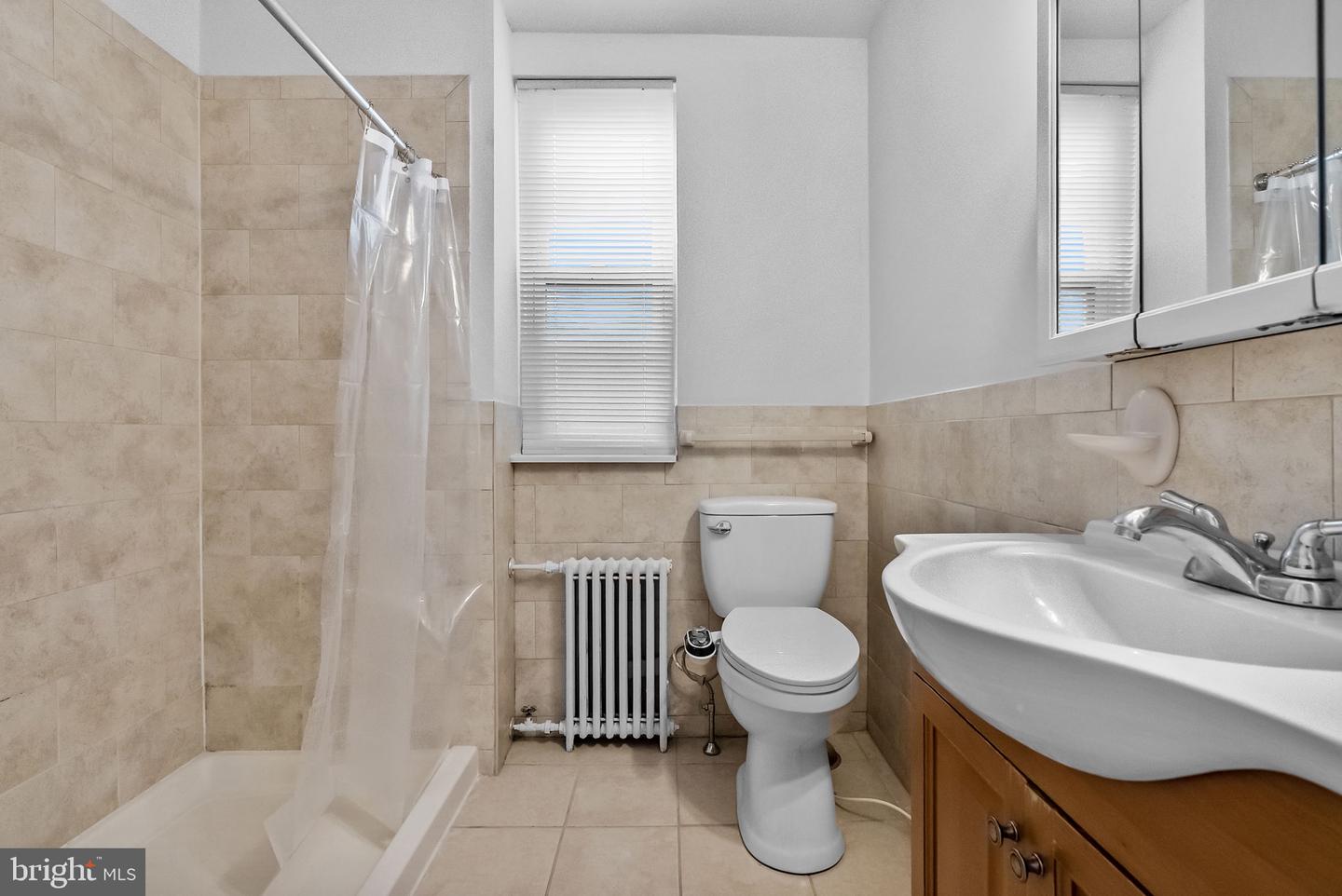 2024 W Berks St Property Photo 16