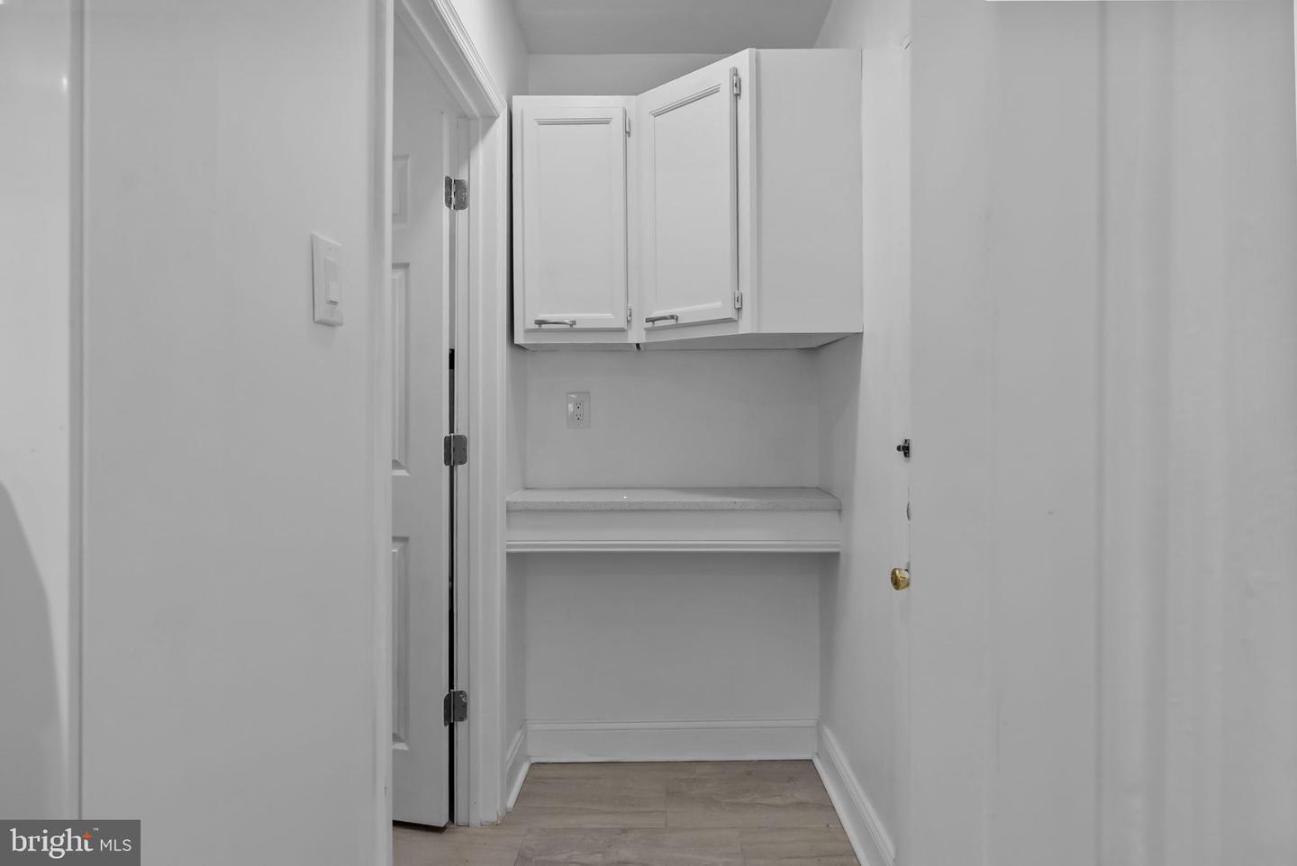 2024 W Berks St Property Photo 19