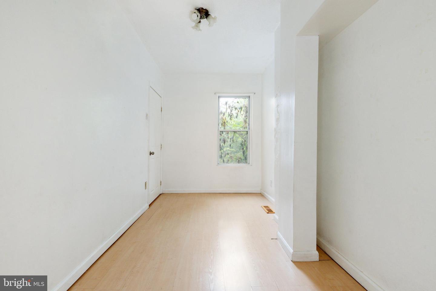 112 E Huntingdon St Property Photo 17
