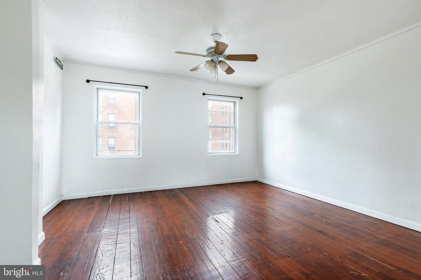112 E Huntingdon St Property Photo 22