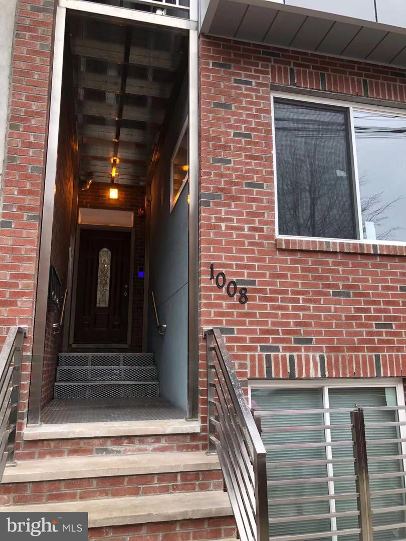 1008 Green St #a Property Photo 2