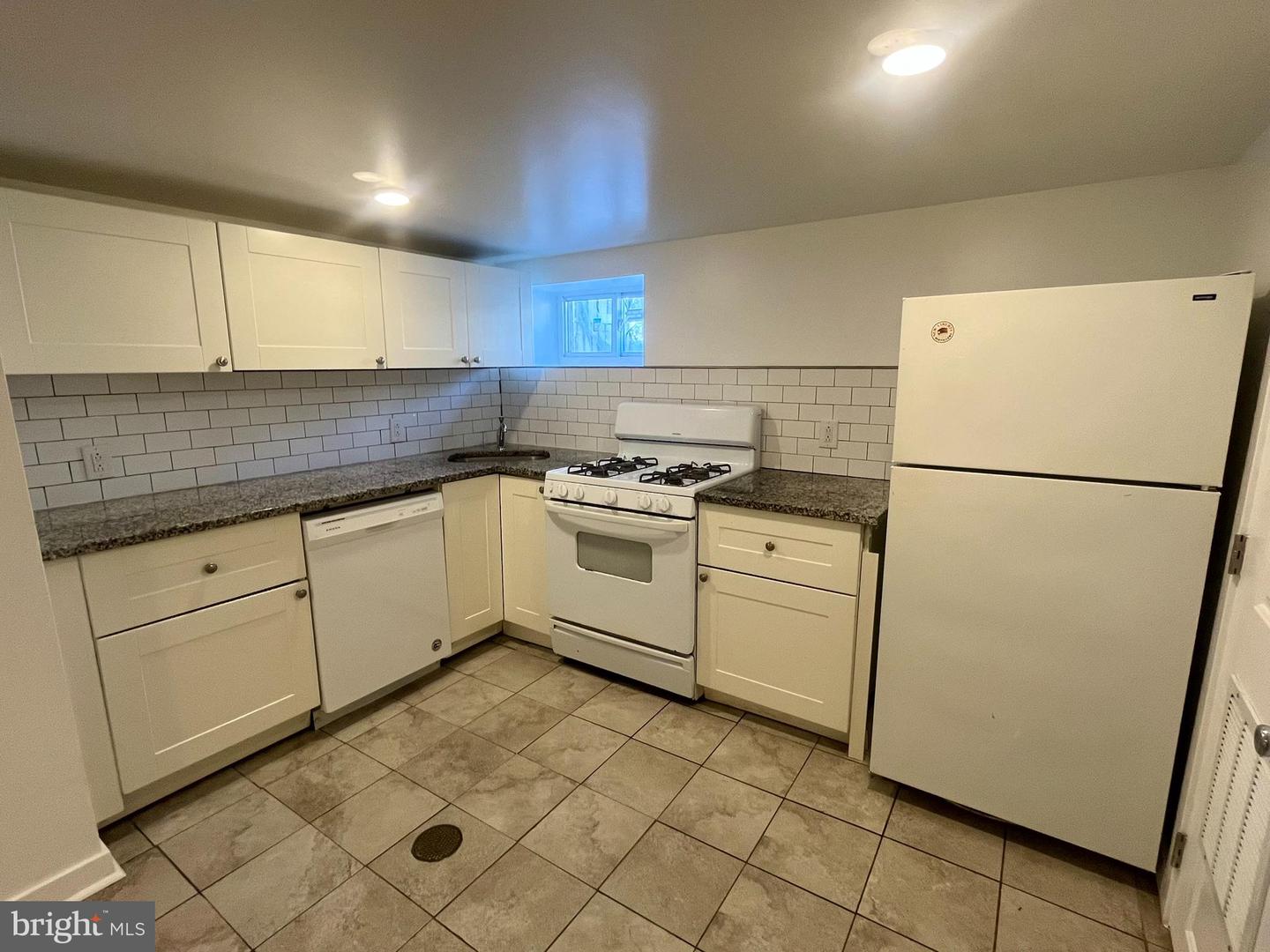 4944 Walnut St #ll Property Photo 5