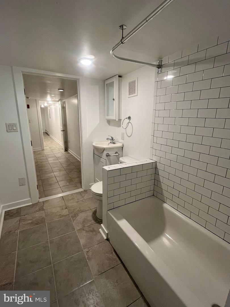 4944 Walnut St #ll Property Photo 19