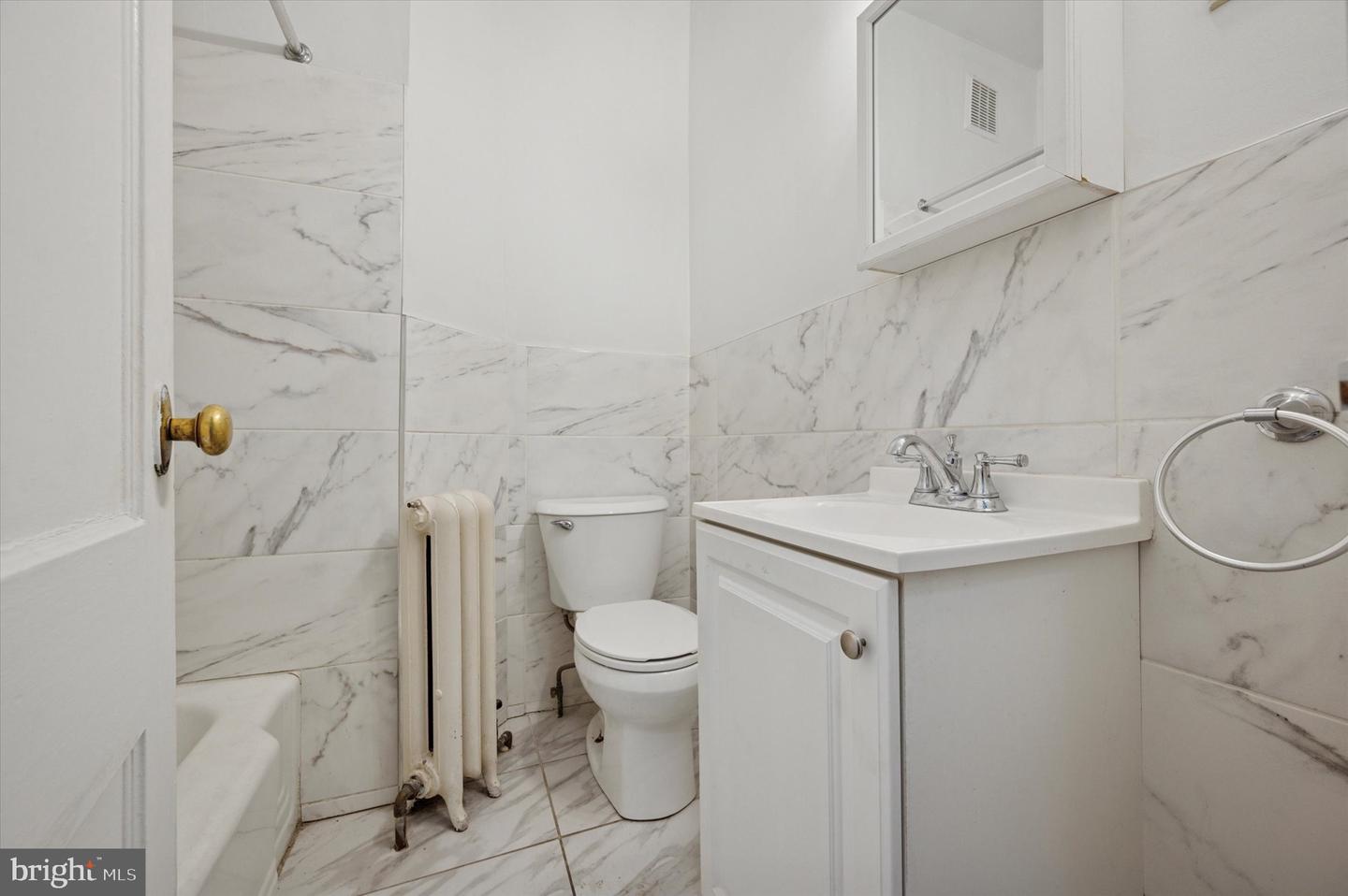 5737 Pine St Property Photo 11