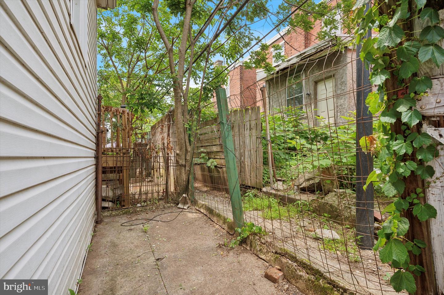 5737 Pine St Property Photo 28