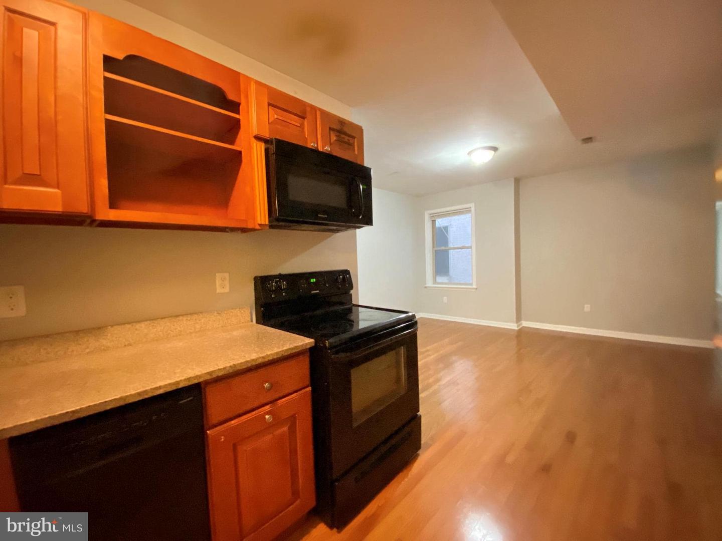 1811 Cecil B Moore Ave #d Property Photo 1