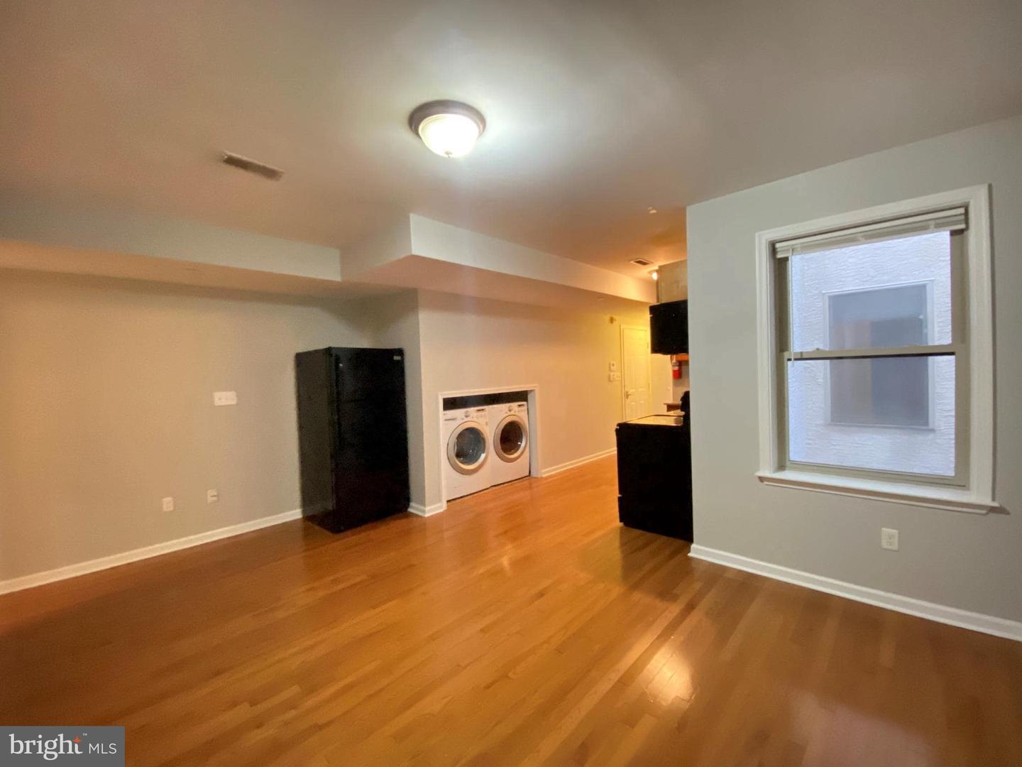 1811 Cecil B Moore Ave #e Property Photo 1