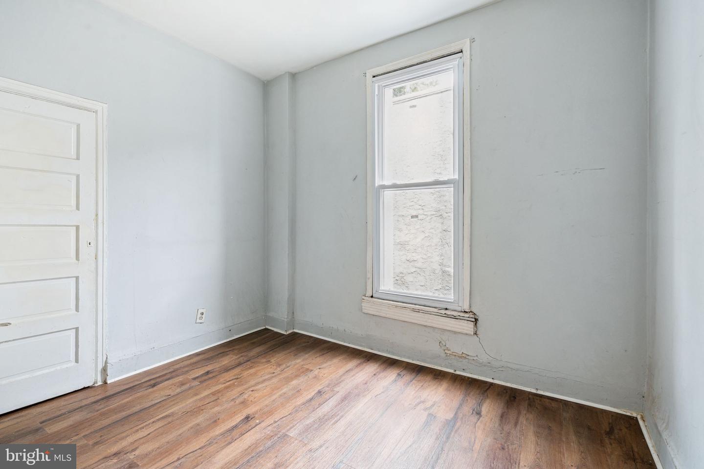 5027 Germantown Ave Property Photo 13