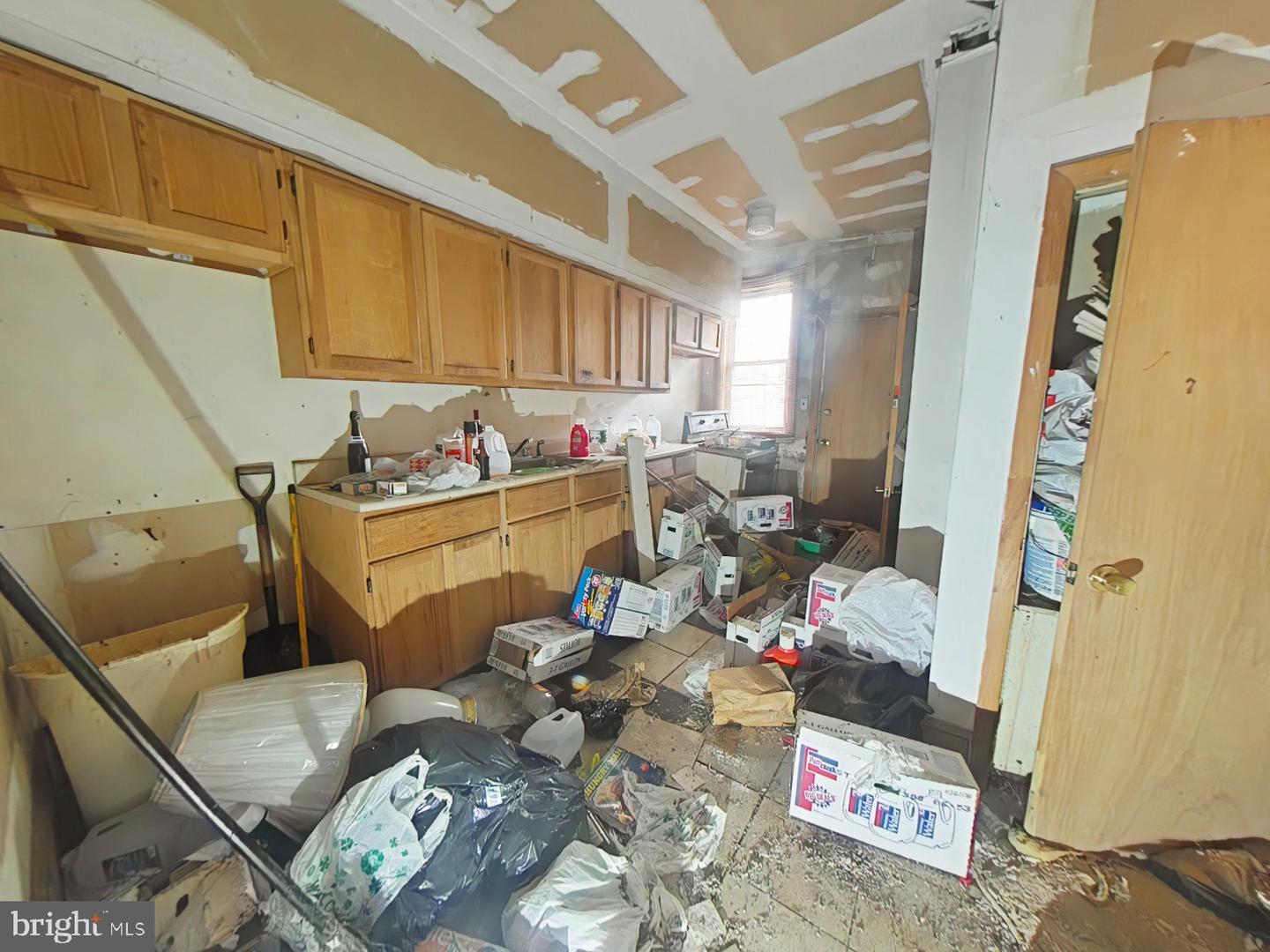324 N Horton St Property Photo 7