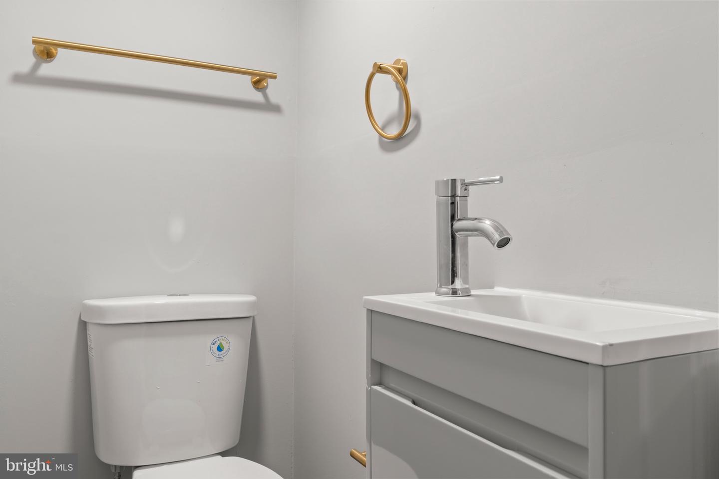 4034 Mitchell St Property Photo 21