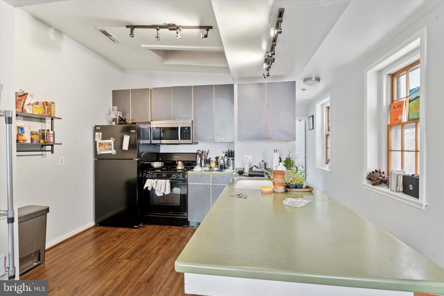 909 N American St #2 Property Photo 6