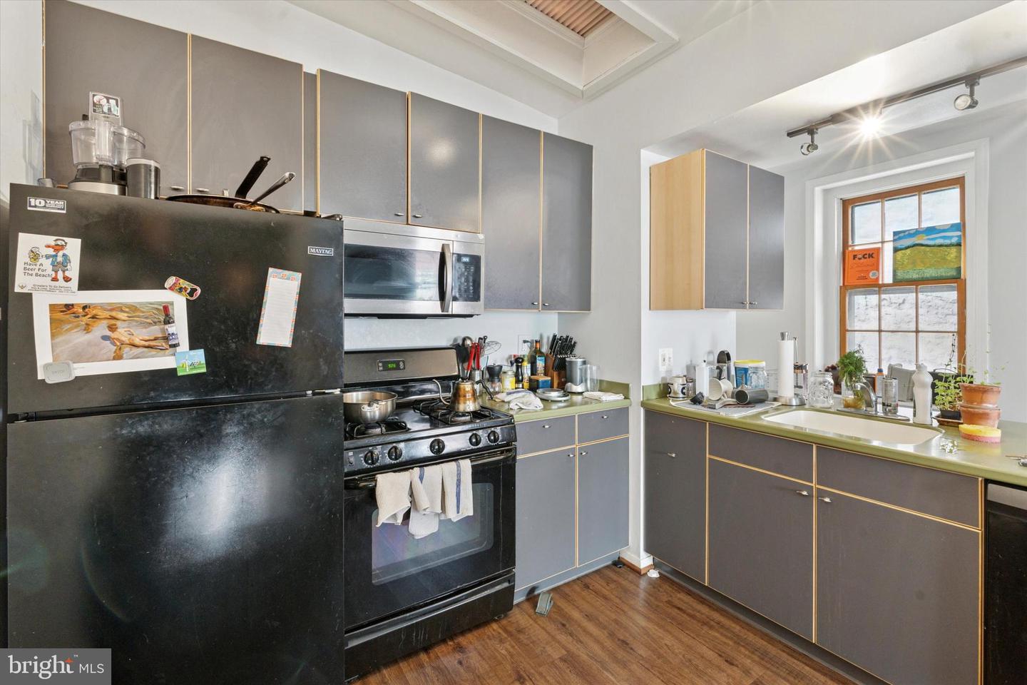 909 N American St #2 Property Photo 8