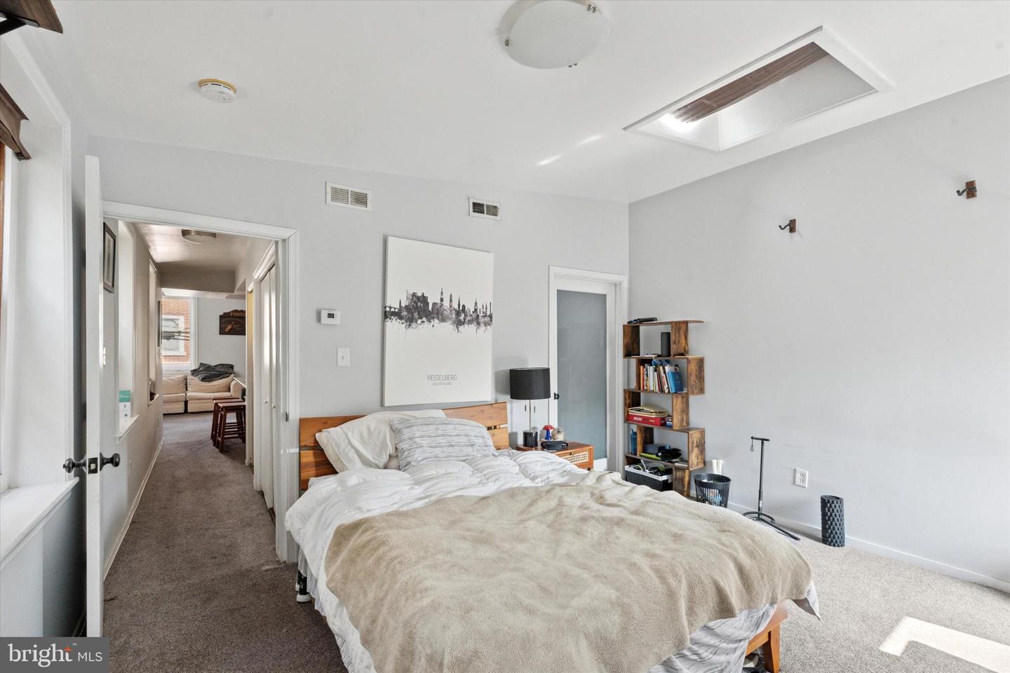 909 N American St #2 Property Photo 11