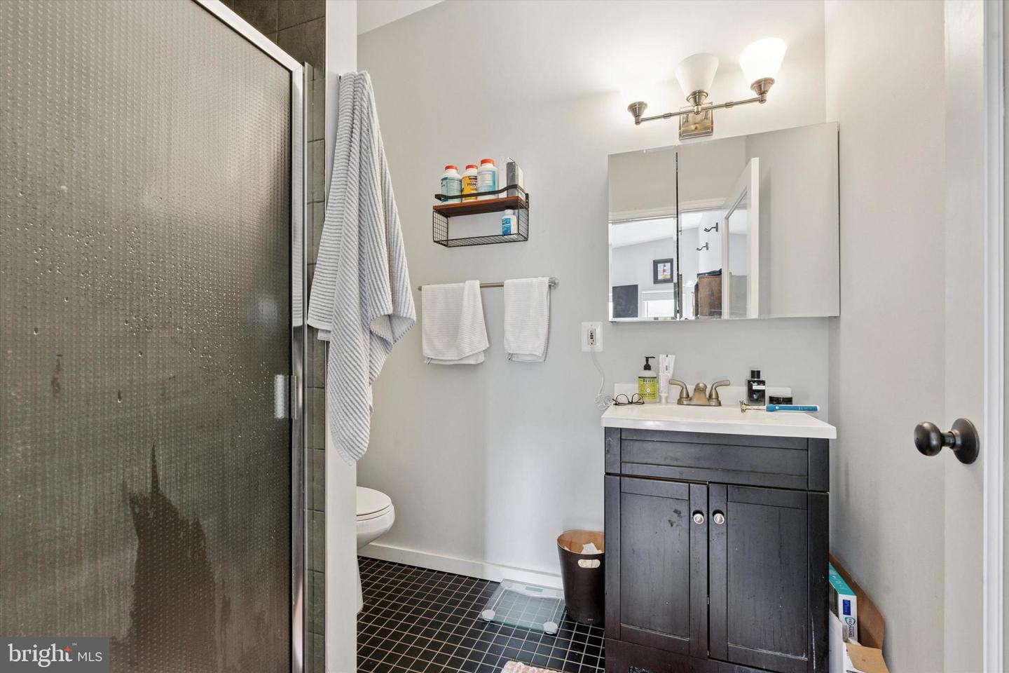 909 N American St #2 Property Photo 15
