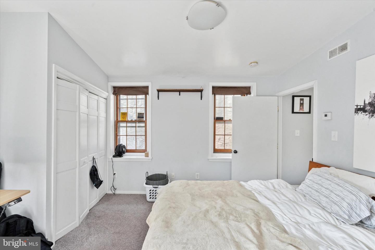 909 N American St #2 Property Photo 18