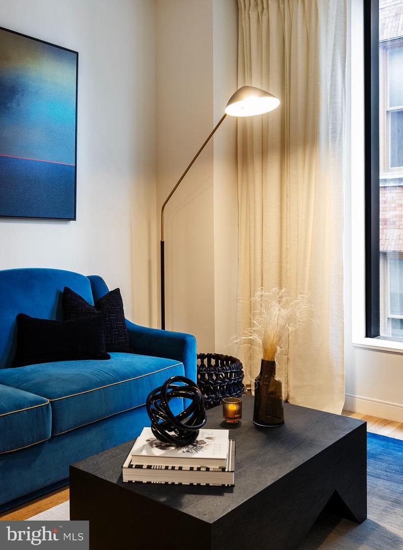 210 S 12th St #1b-1-18e Property Photo 9