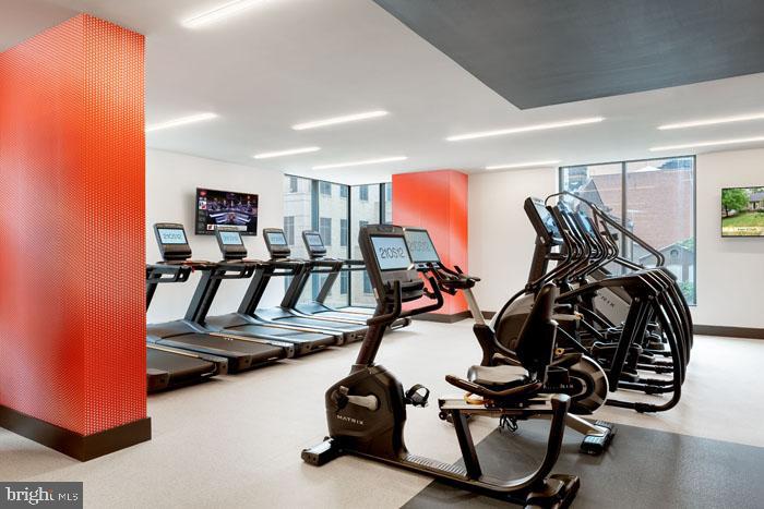 210 S 12th St #1b-1-18e Property Photo 22