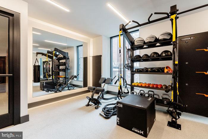 210 S 12th St #1b-1-18e Property Photo 25