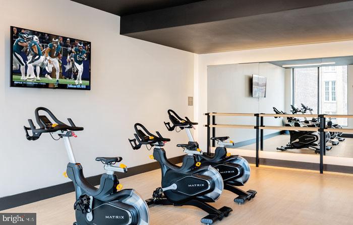 210 S 12th St #1b-1-18e Property Photo 28