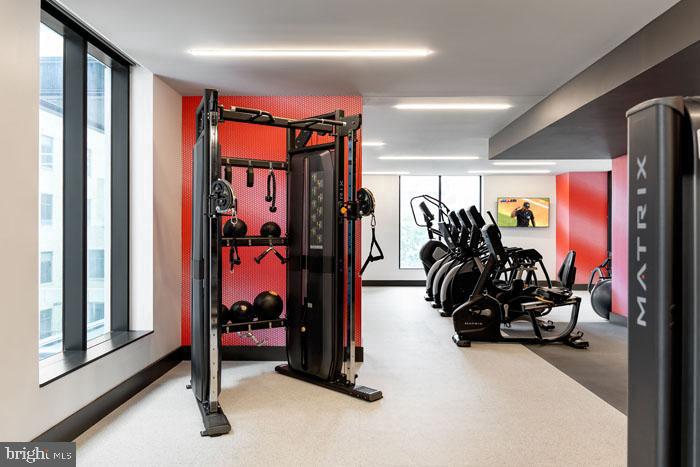 210 S 12th St #1b-1-18e Property Photo 31