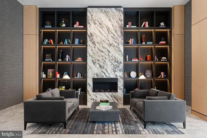 210 S 12th St #1b-1-18e Property Photo 34