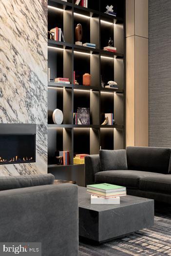 210 S 12th St #1b-1-18e Property Photo 36