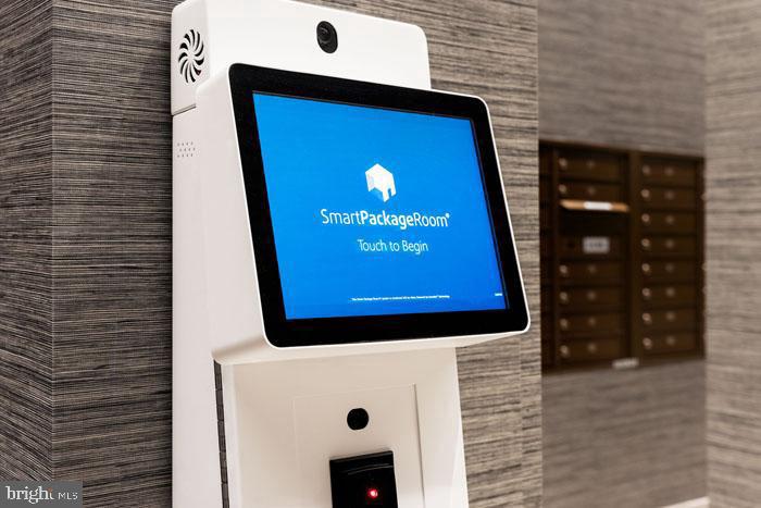 210 S 12th St #1b-1-18e Property Photo 41