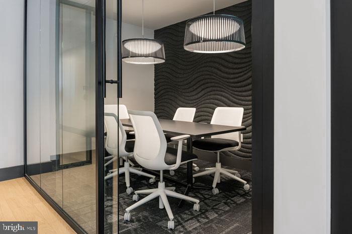 210 S 12th St #1b-1-18e Property Photo 43