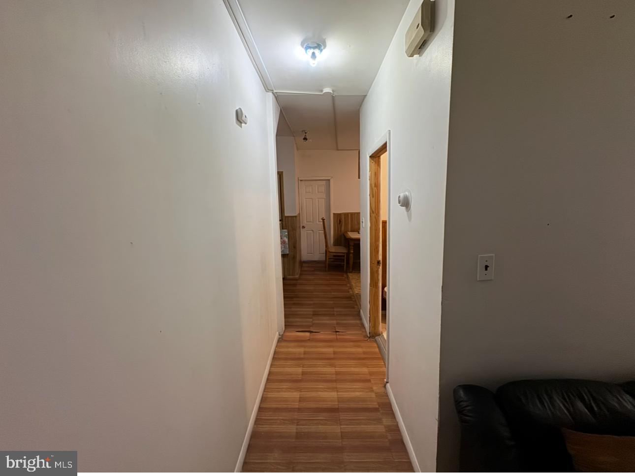 5345 Akron St Property Photo 4