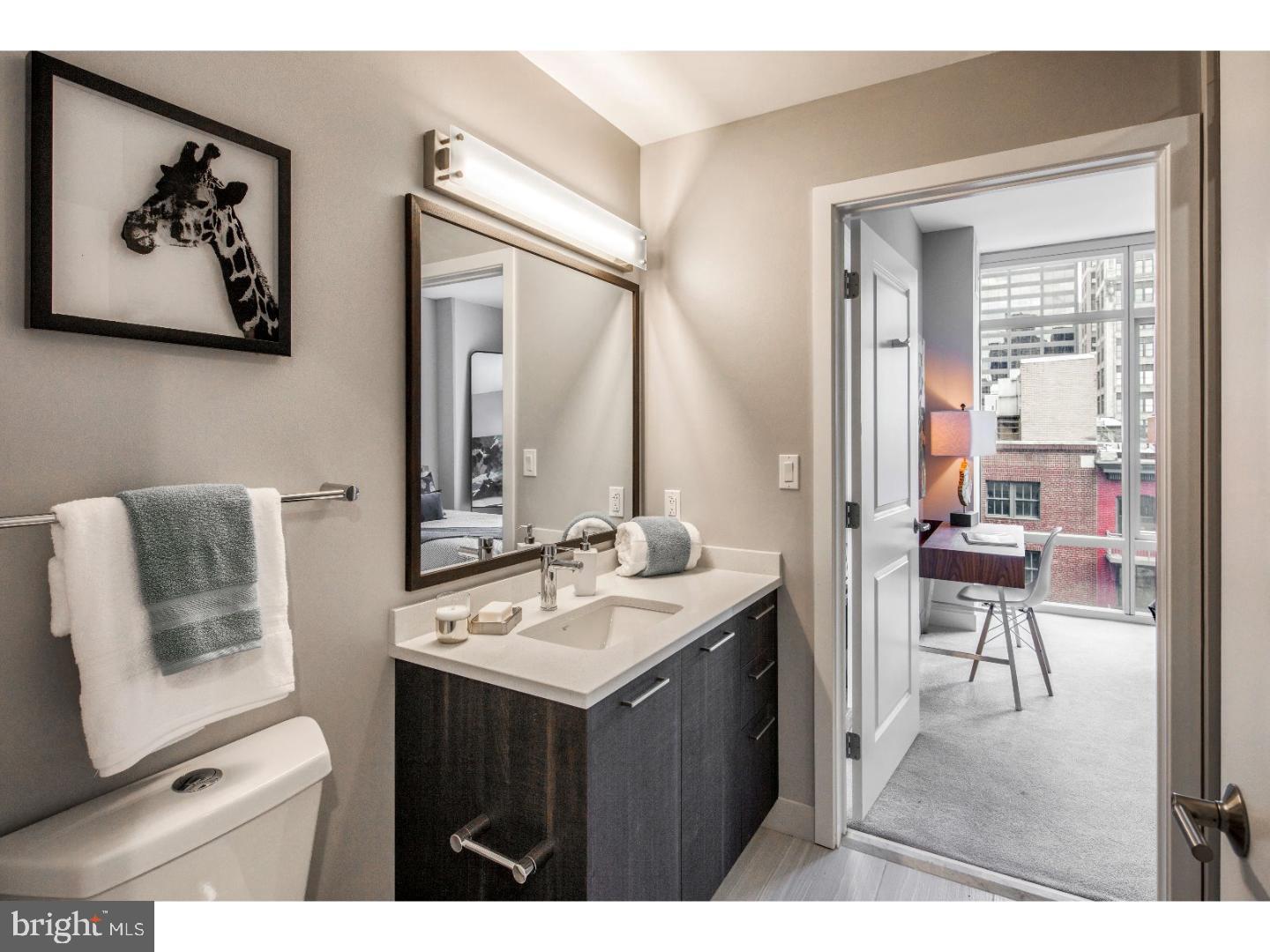 1213 Walnut St #2b-1105 Property Photo 13