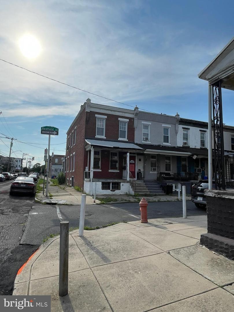 128 S REDFIELD ST