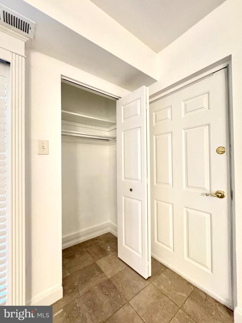 2089 Welsh Rd #j1 Property Photo 5