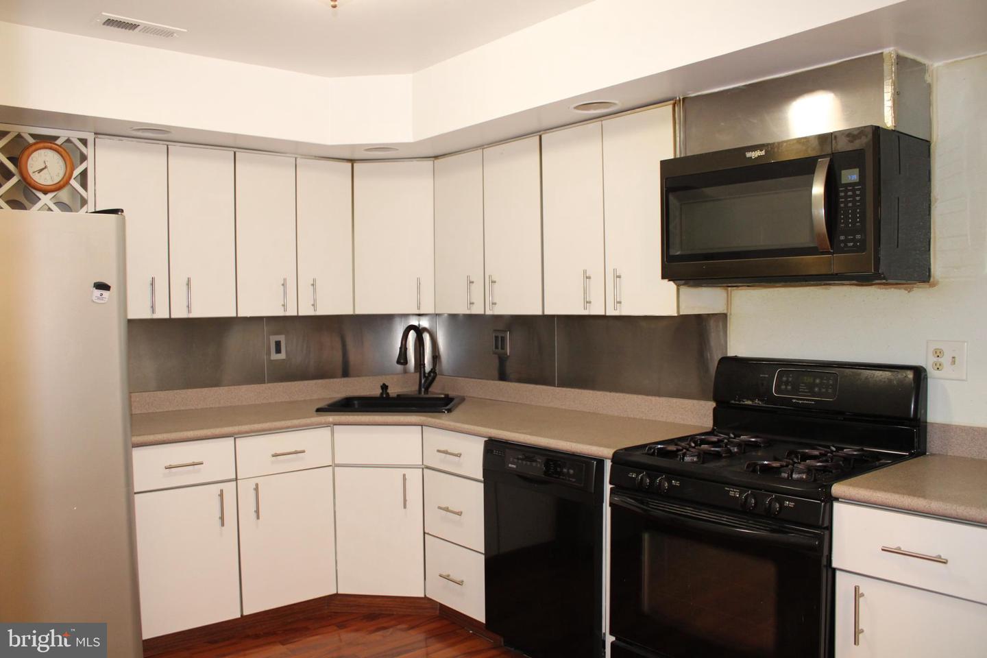 2089 Welsh Rd #j1 Property Photo 9