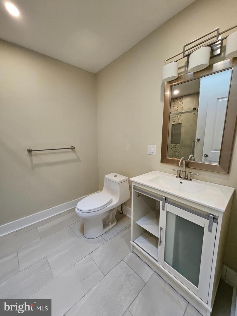 4432 Overbrook Ave Property Photo 22