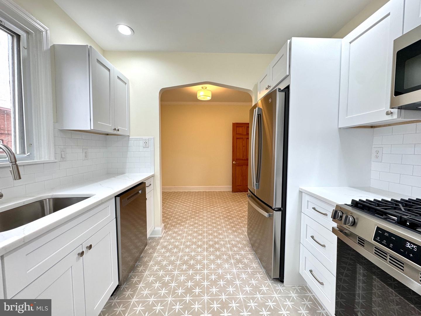 818 Knorr St Property Photo 12