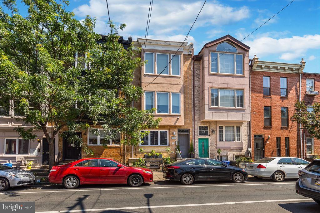 1815 Bainbridge St #1 Property Photo 1