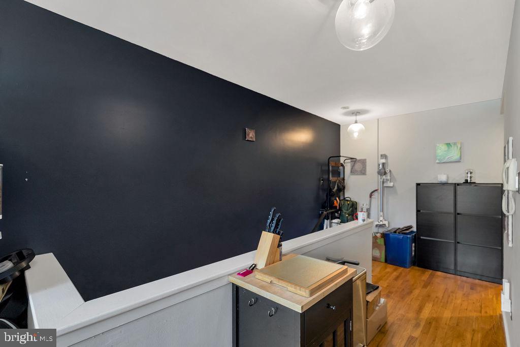 1815 Bainbridge St #1 Property Photo 6