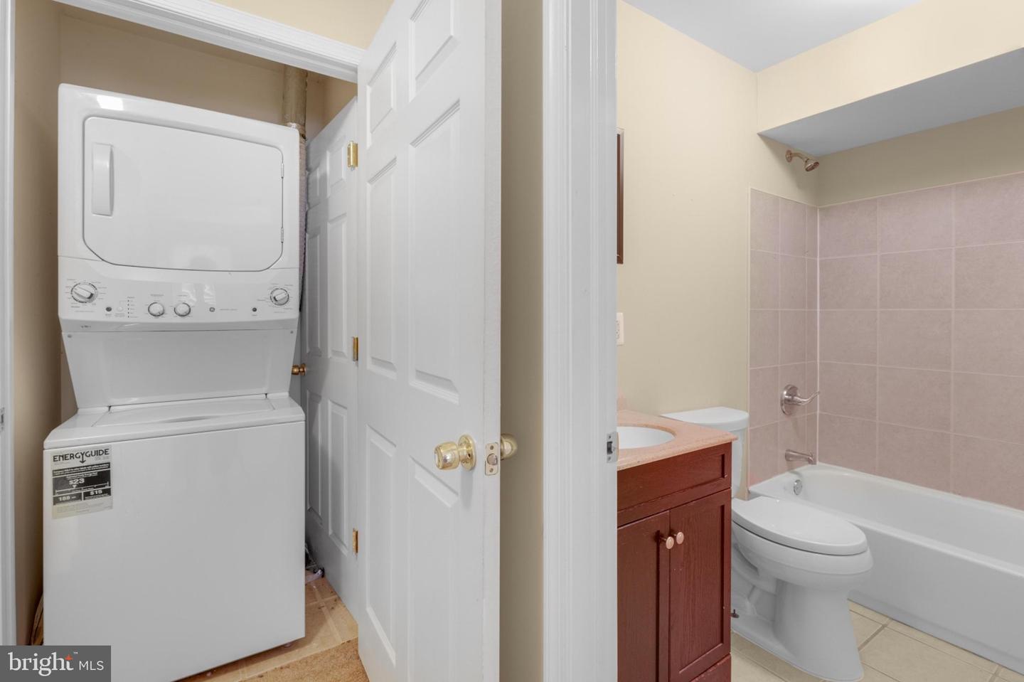 909 N 19th St #b Property Photo 13
