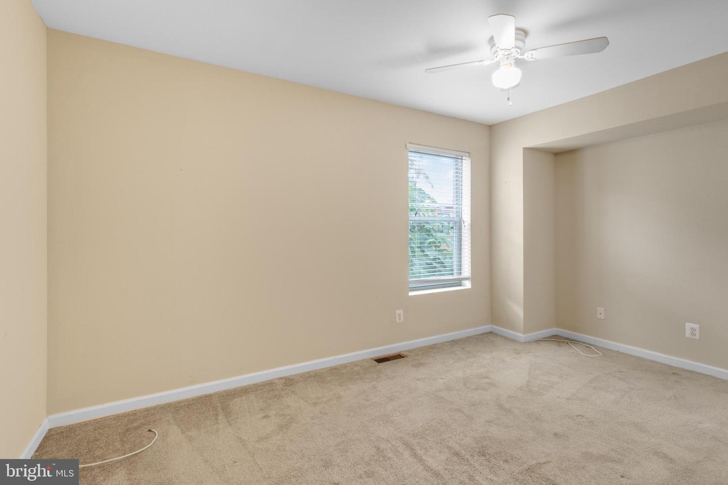 909 N 19th St #b Property Photo 18