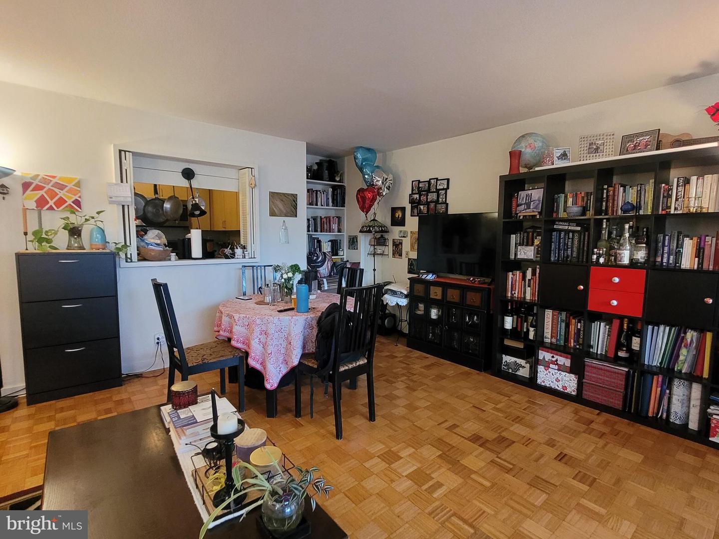 224-30 W Rittenhouse Sq #413 Property Photo 3