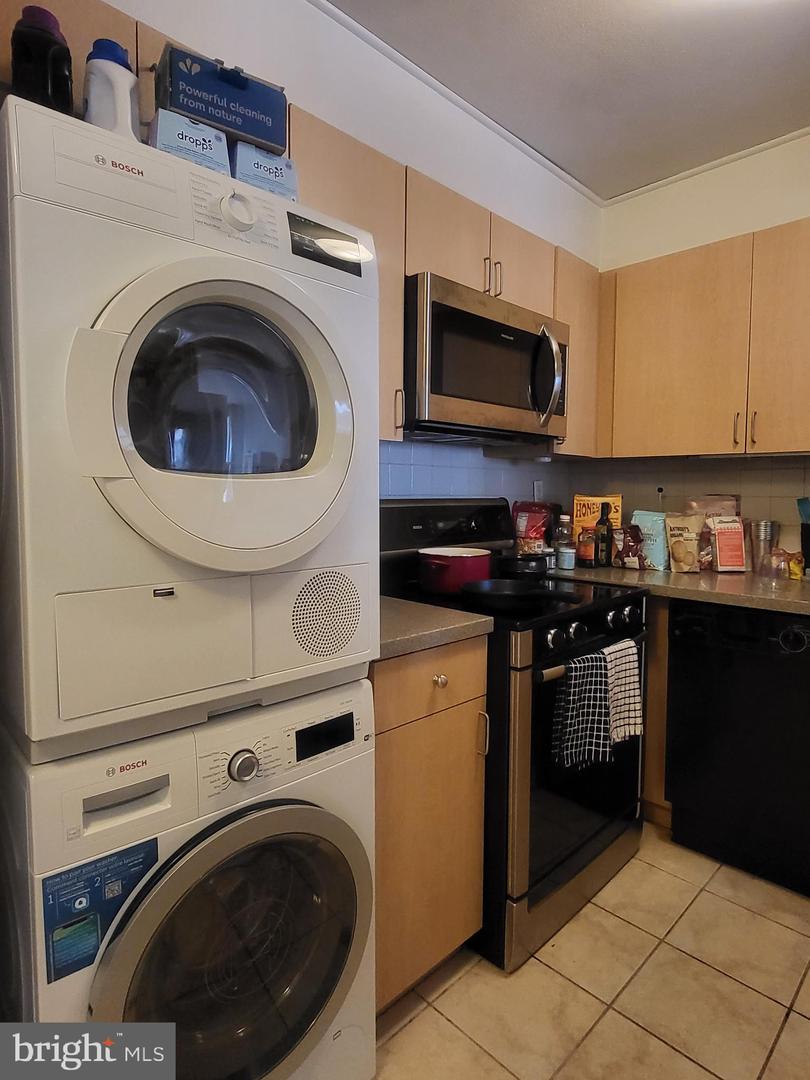224-30 W Rittenhouse Sq #413 Property Photo 5