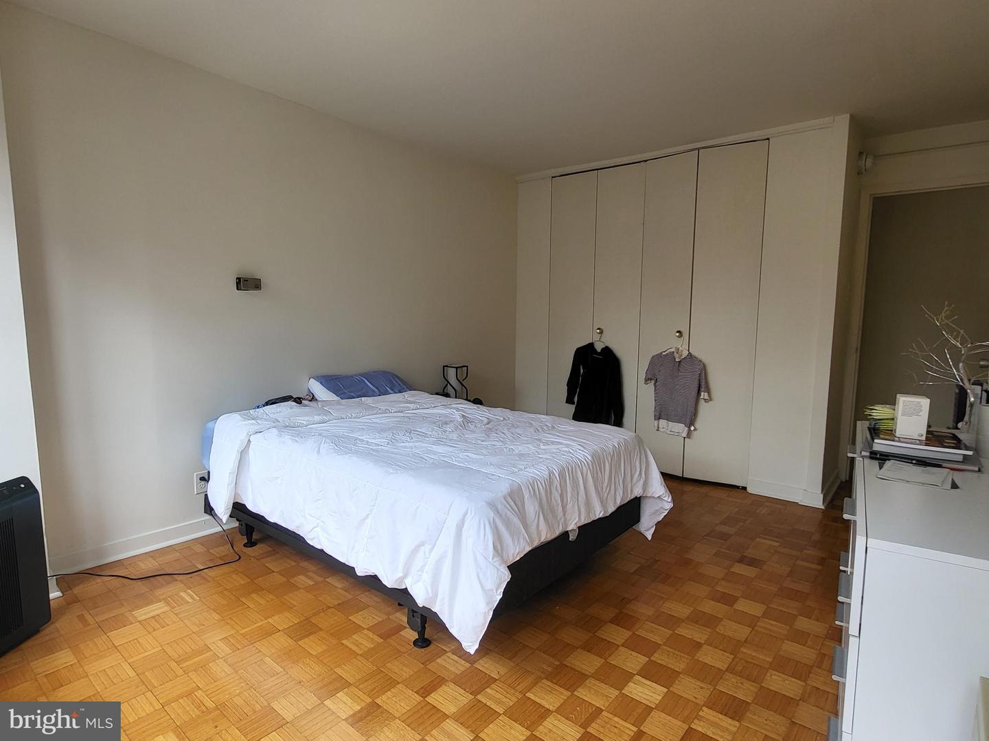 224-30 W Rittenhouse Sq #413 Property Photo 10