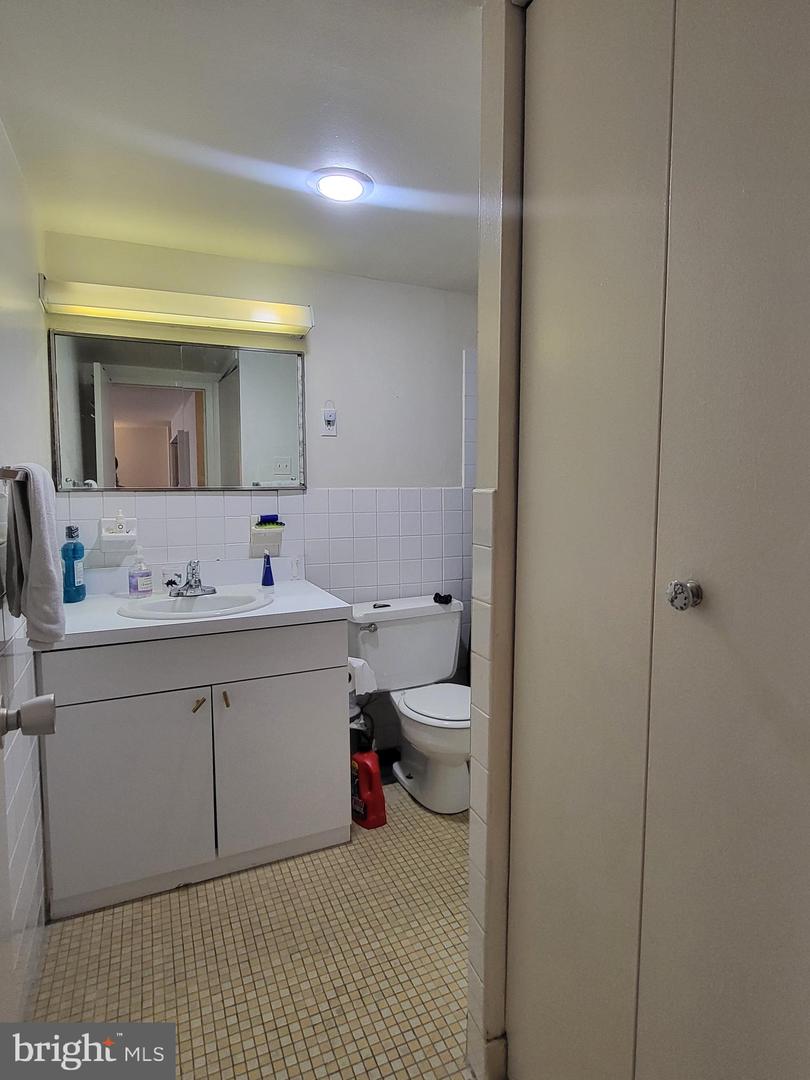 224-30 W Rittenhouse Sq #413 Property Photo 11