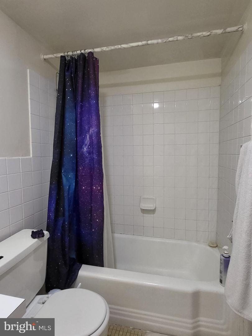 224-30 W Rittenhouse Sq #413 Property Photo 12