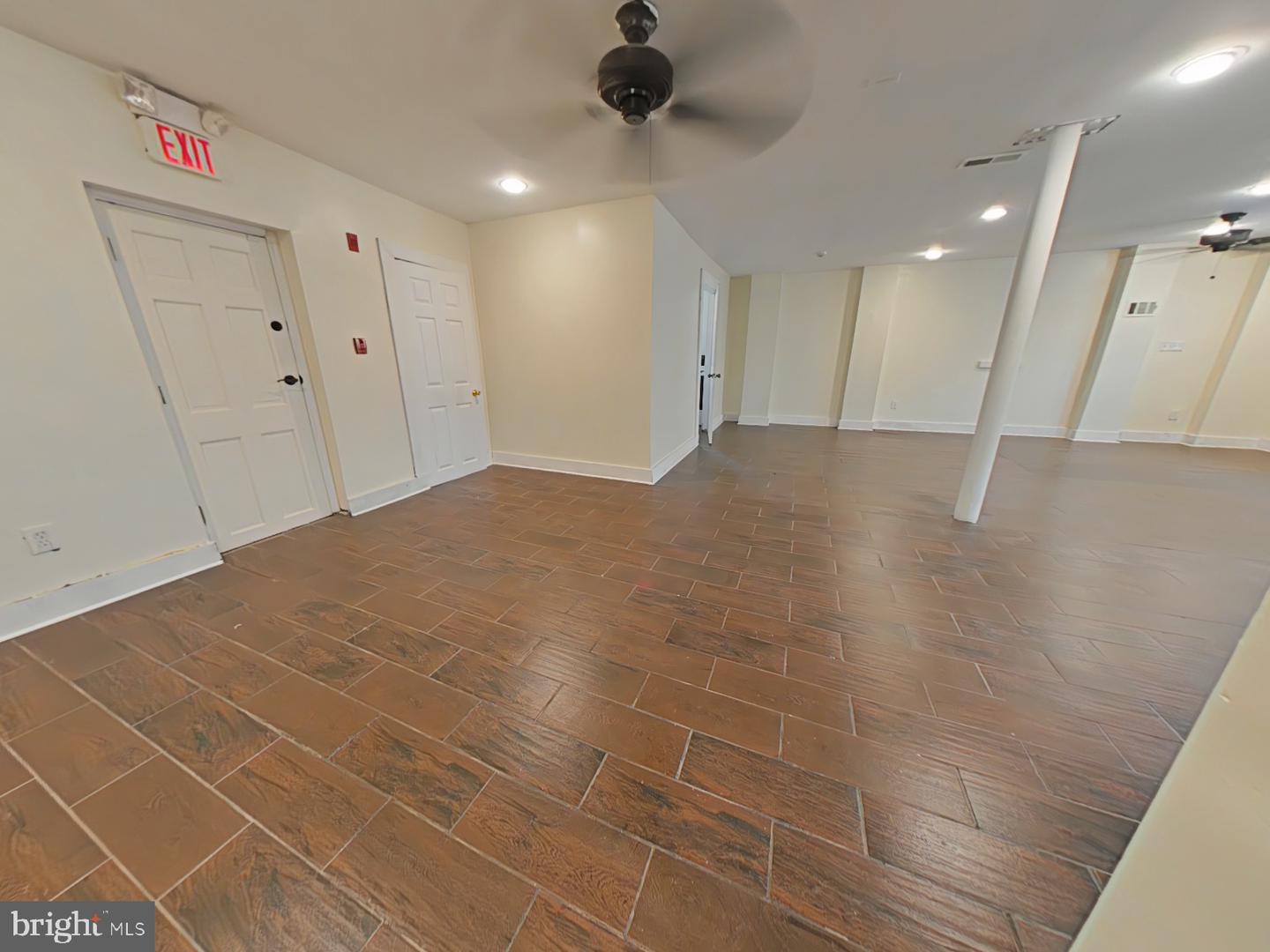 2045 W Toronto St Property Photo 13