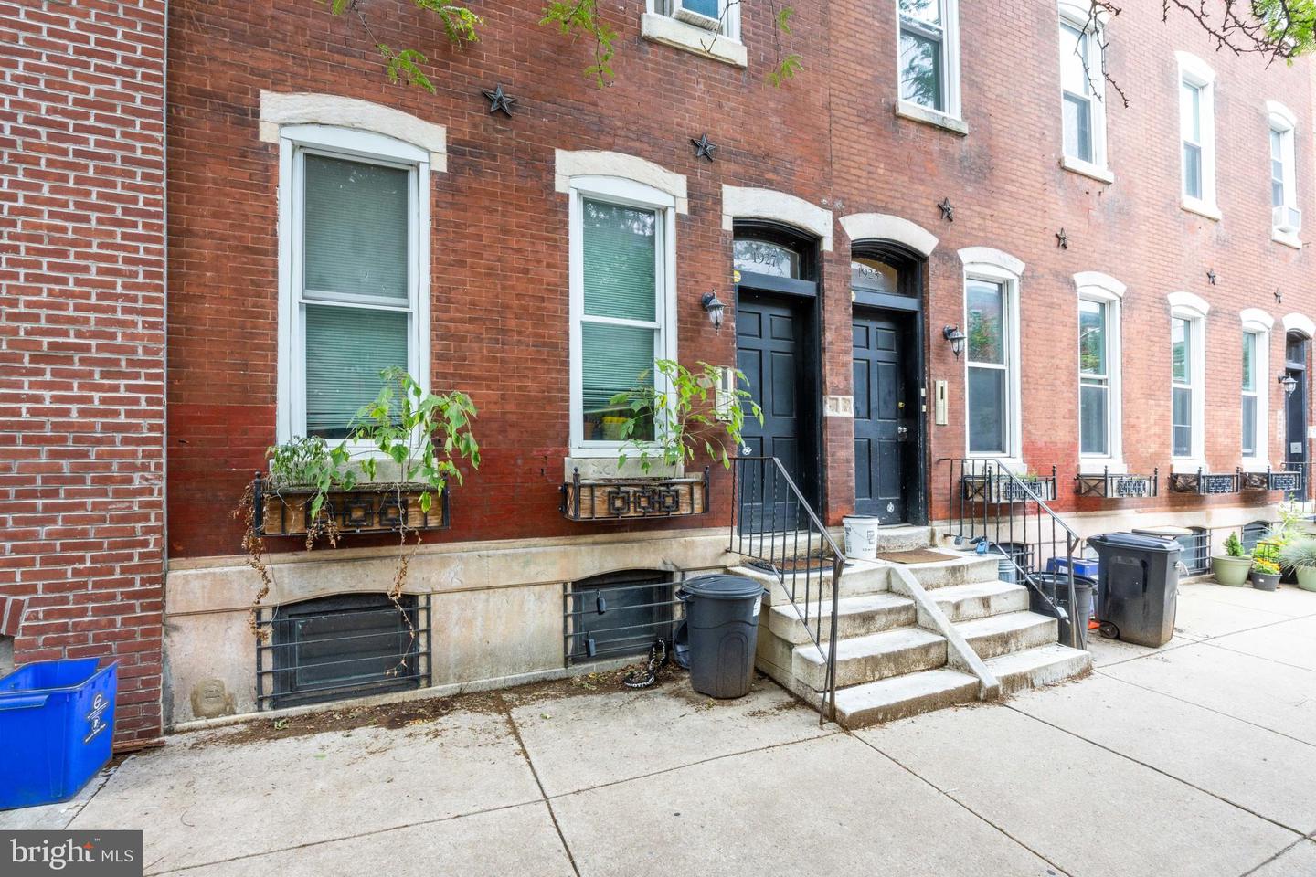 1927 Christian St #a Property Photo 2