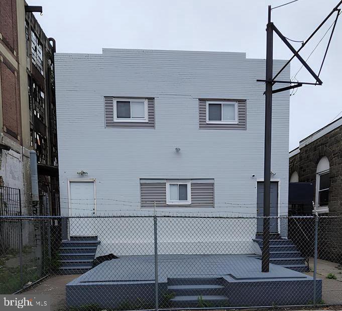 2045 W Toronto St Property Photo 1