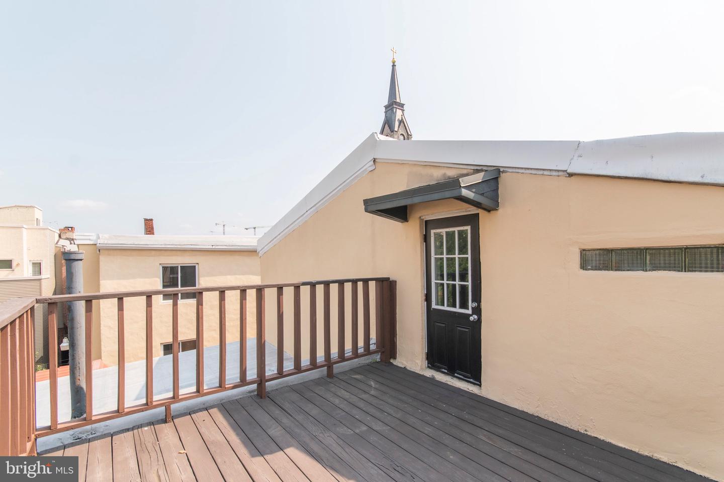 513 W Girard Ave #2r Property Photo 15